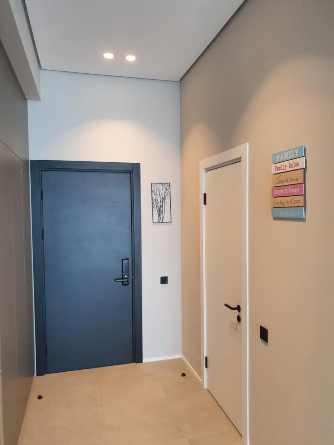 Sea Breeze Apartment Baku Bagian luar foto