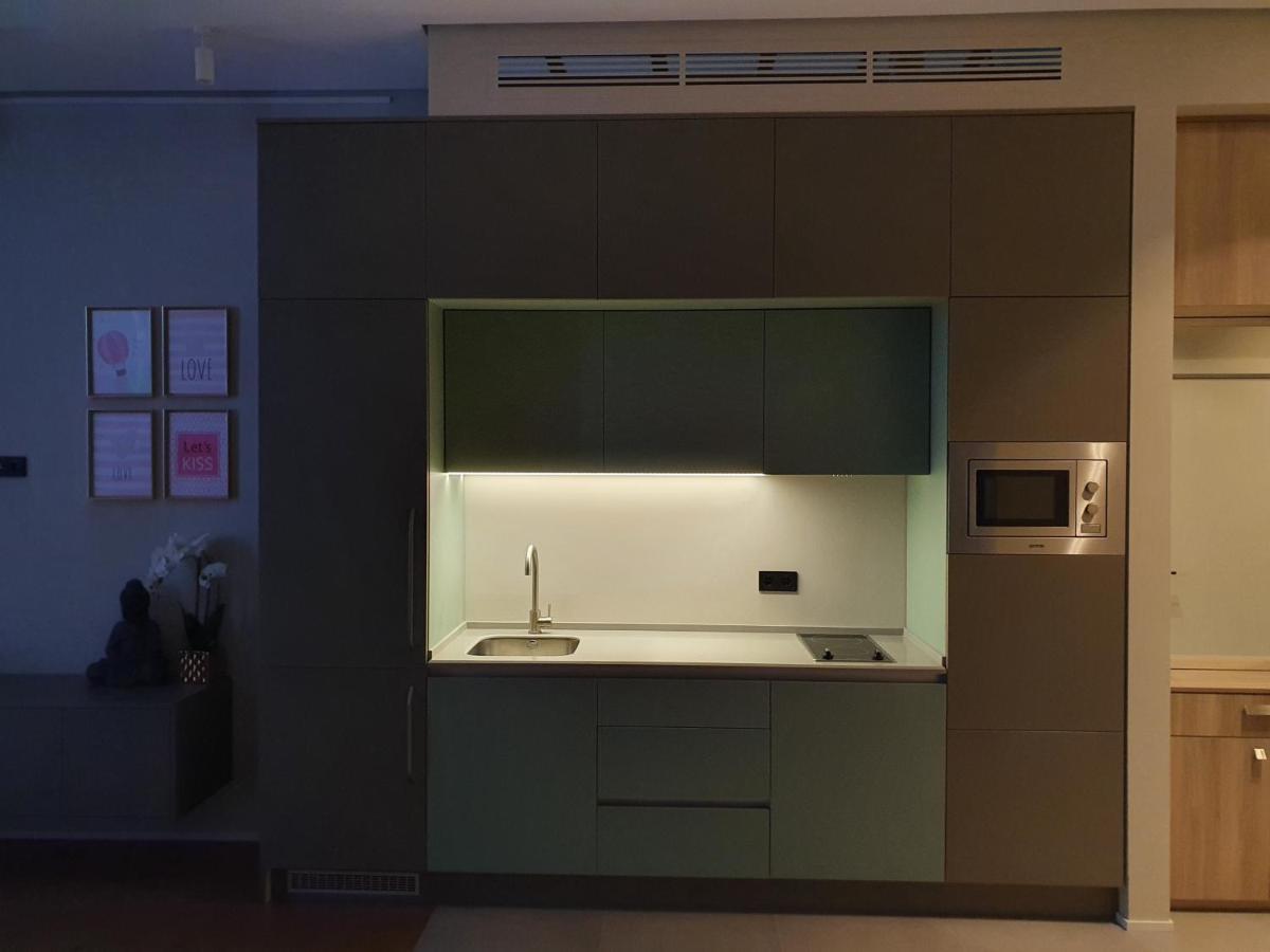 Sea Breeze Apartment Baku Bagian luar foto